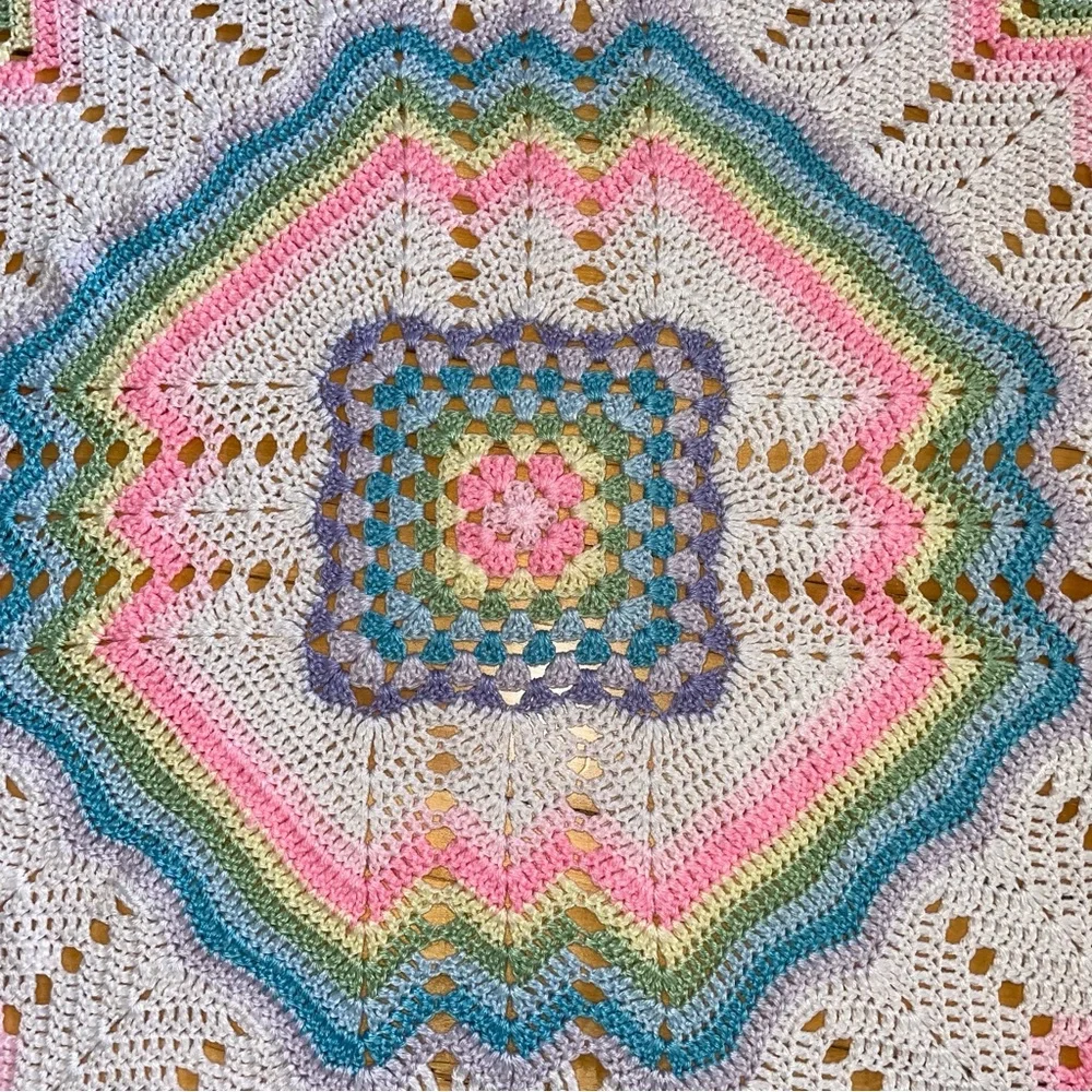 Crochet Handmade Pastel Rainbow Baby Blanket Corner Flower Detail Nursery 36X36